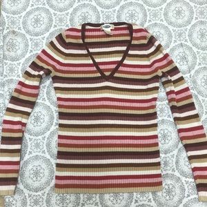 Im selling an Old Navy top.